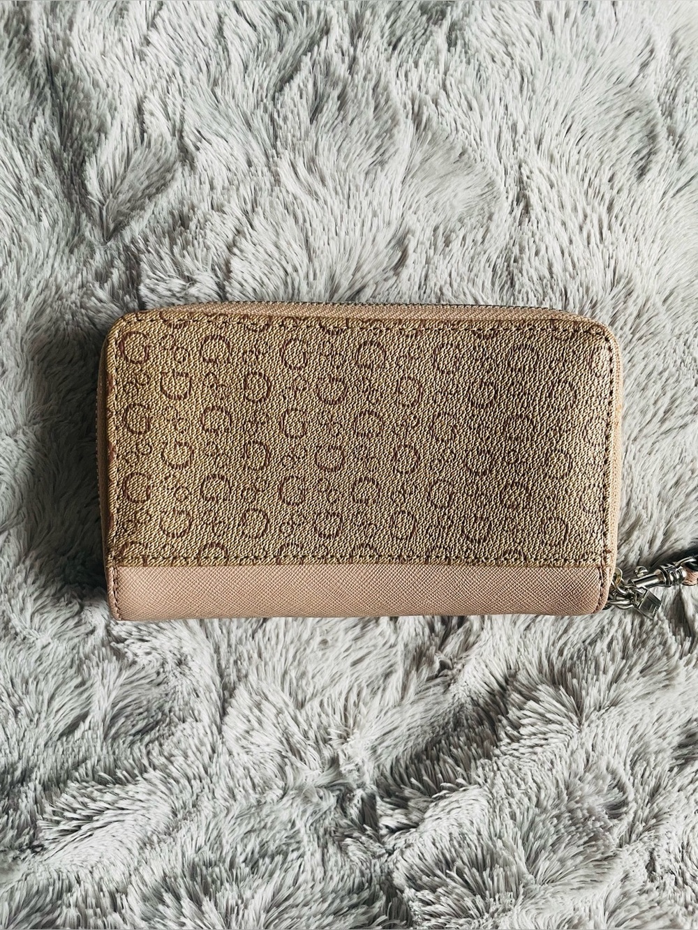 GUESS | Signature Wristlet Wallet - Picture 2 of 4